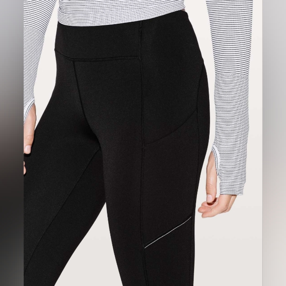 Lululemon Speed Up Tight Warp Tech Fleece 28" in Black